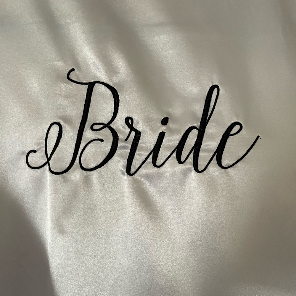 White Embroidered Bride Robe - Picture 3 of 3